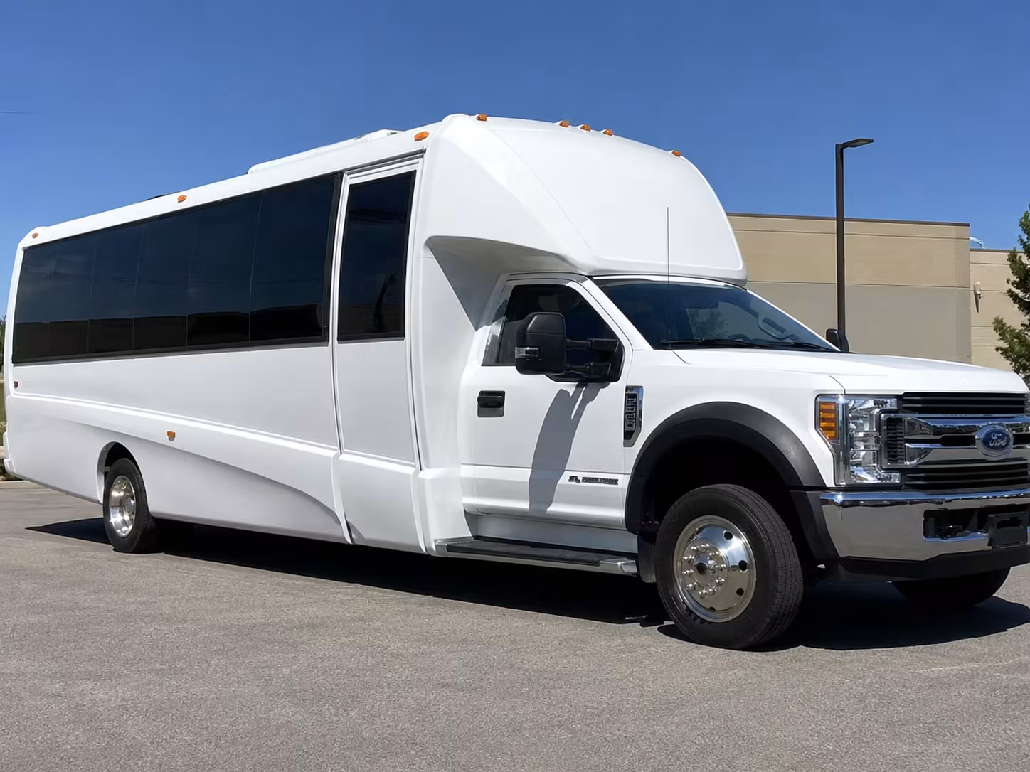 15 passenger minibus
