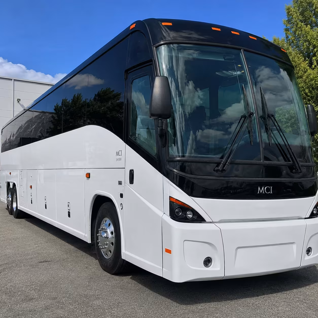 airport shuttle buses in macon for sports teams and groups