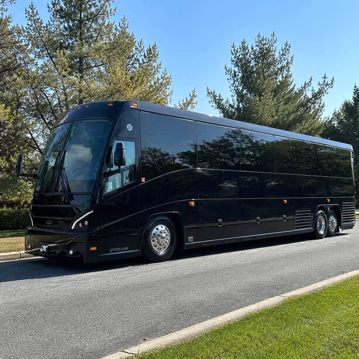 charter bus and minibus rentals for larger macon prom groups